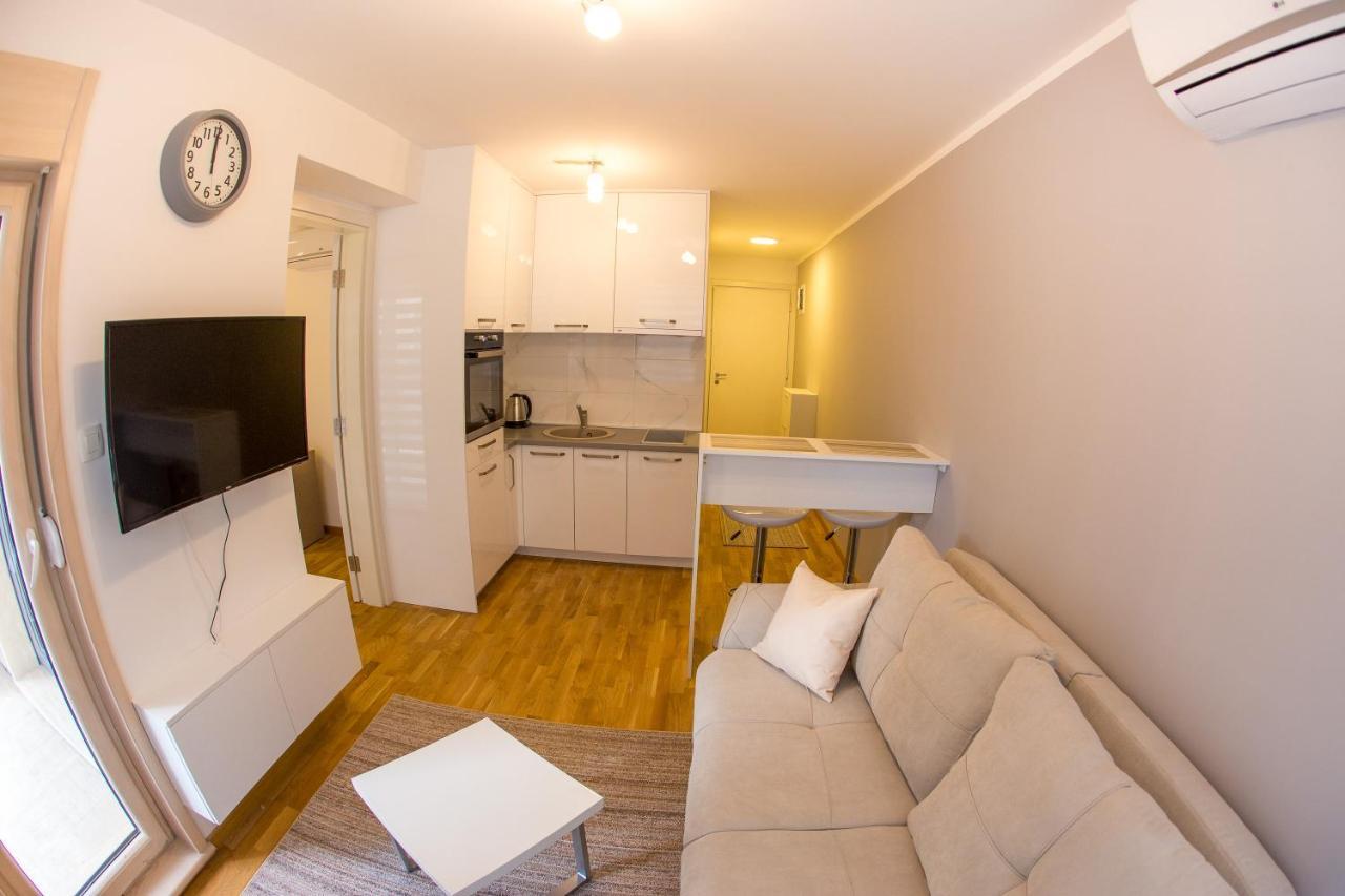 Apartment C15 Budva