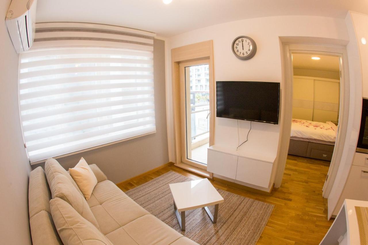 Apartment C15