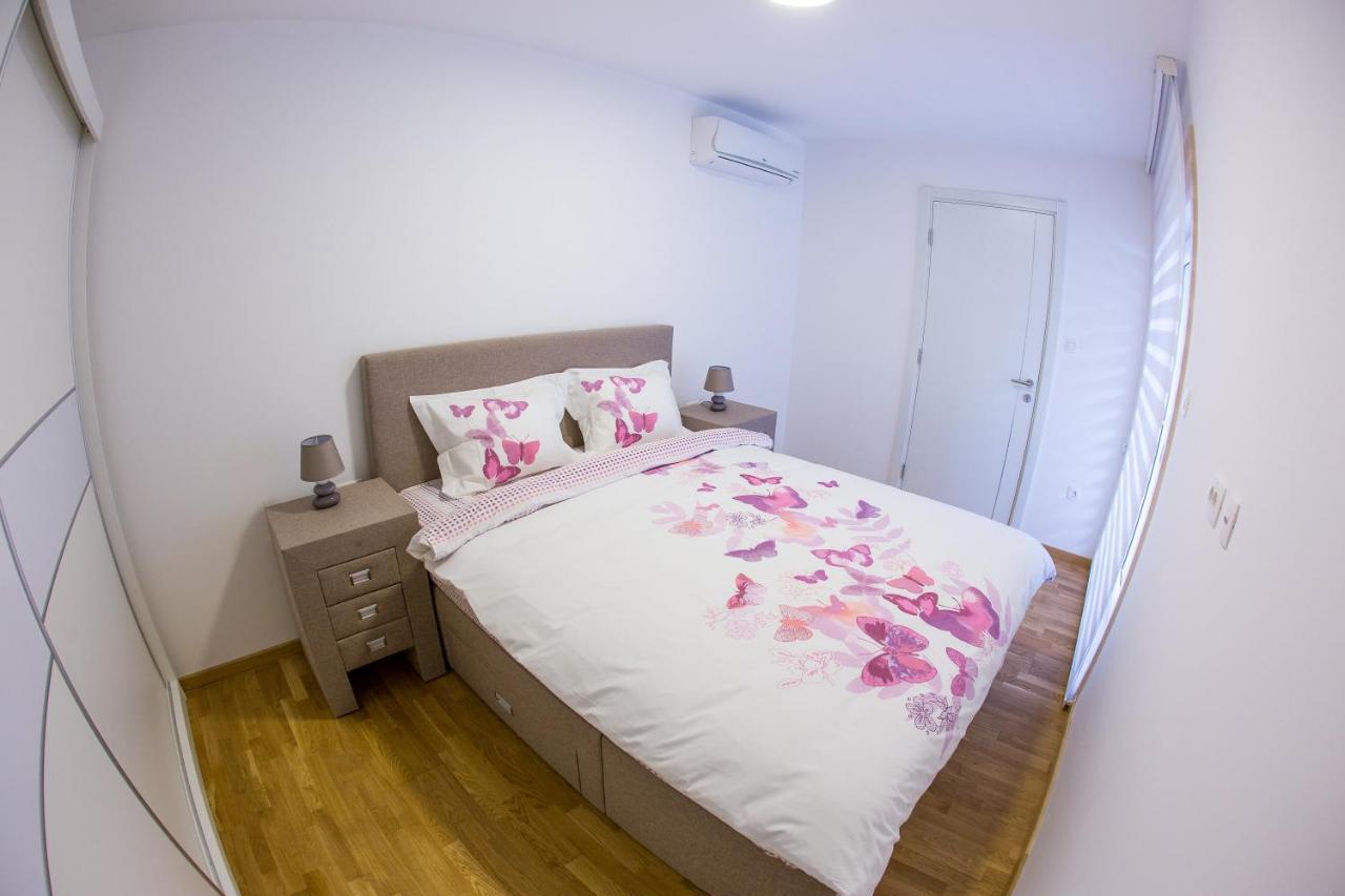 C15 Apartment *
