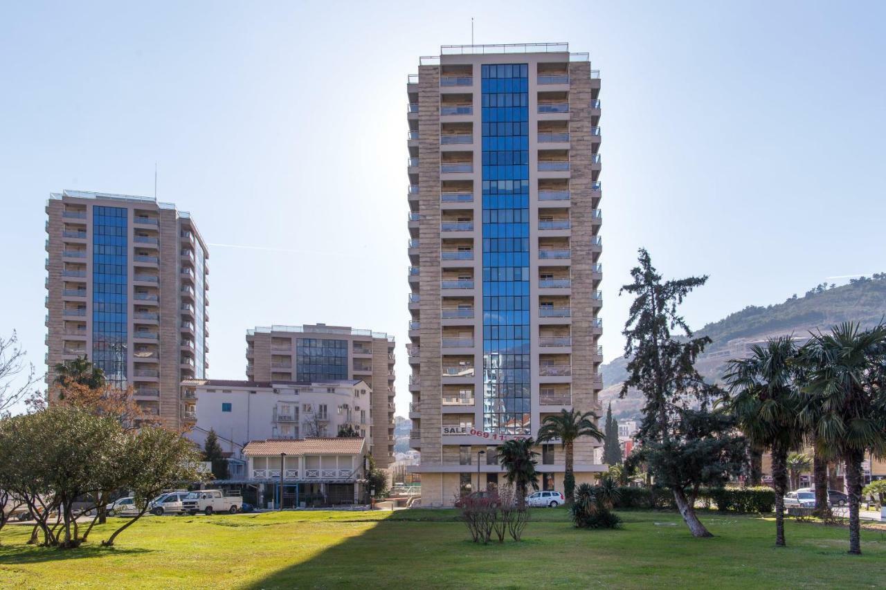 Apartment C15